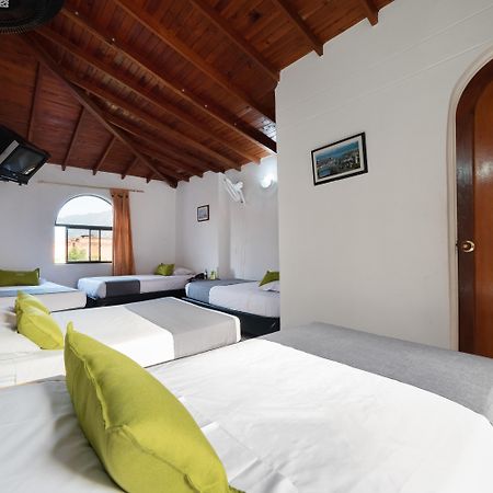 Hotel Ayenda 1234 Imperio 70 à Medellín Extérieur photo