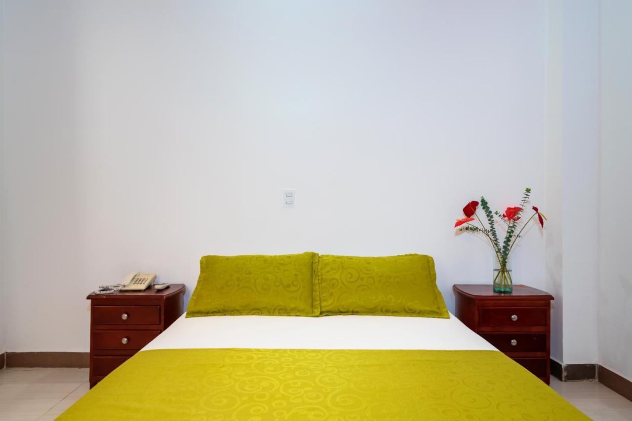 Hotel Ayenda 1234 Imperio 70 à Medellín Extérieur photo