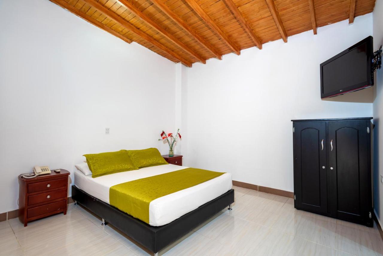 Hotel Ayenda 1234 Imperio 70 à Medellín Extérieur photo