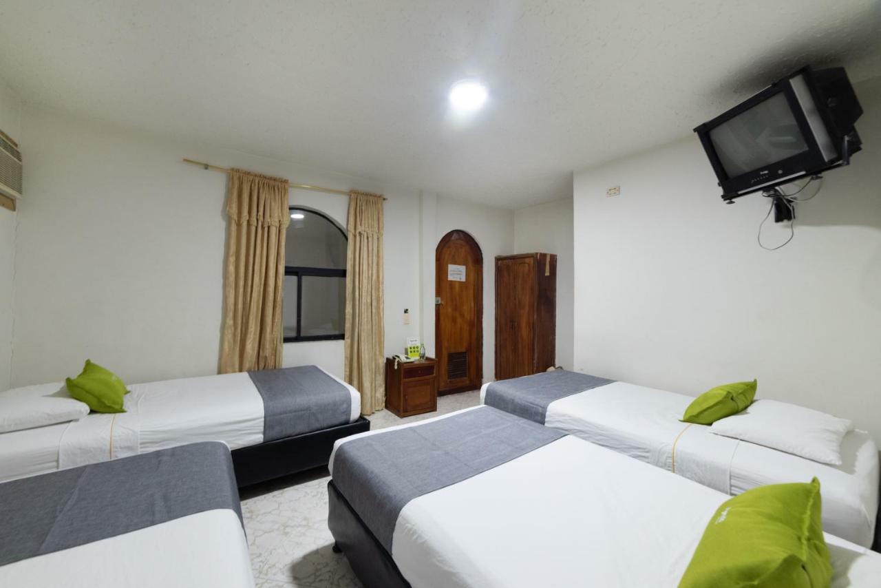 Hotel Ayenda 1234 Imperio 70 à Medellín Extérieur photo