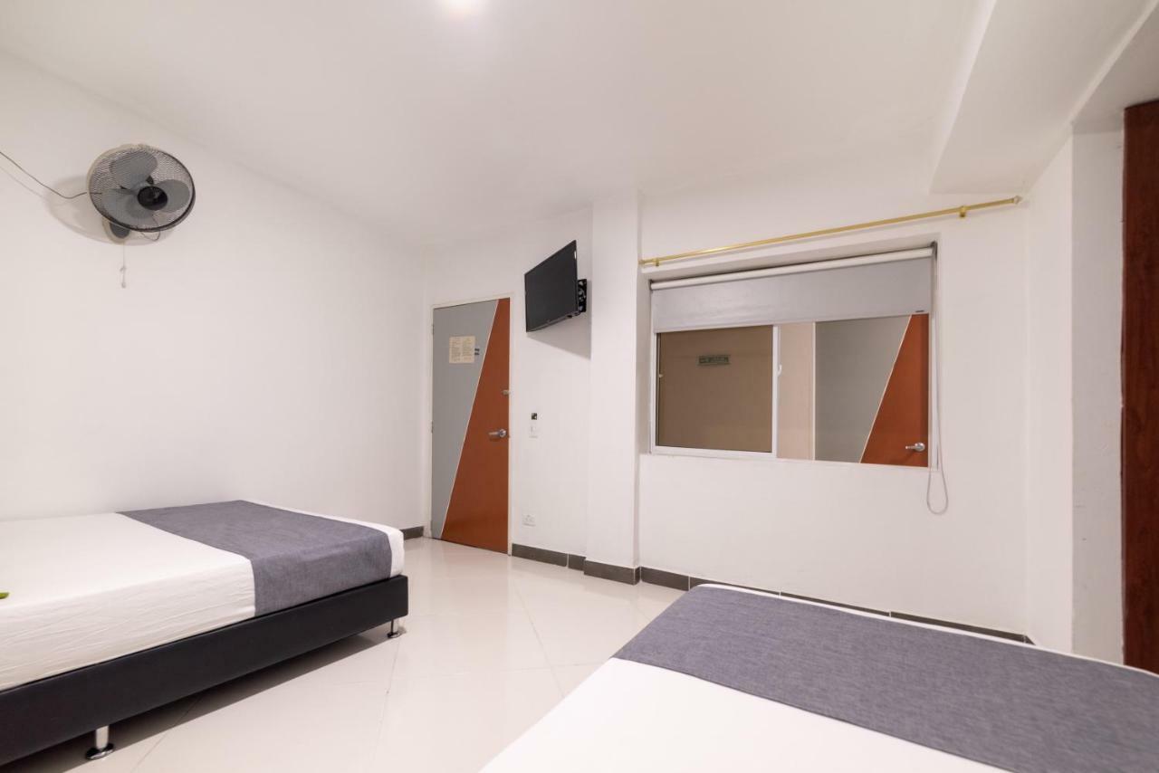 Hotel Ayenda 1234 Imperio 70 à Medellín Extérieur photo